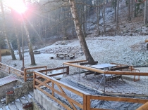 Na predaj väčšia rekreačná chata s pozemkom v okrajovej časti obce Sielnica – realitná kancelária Xemar